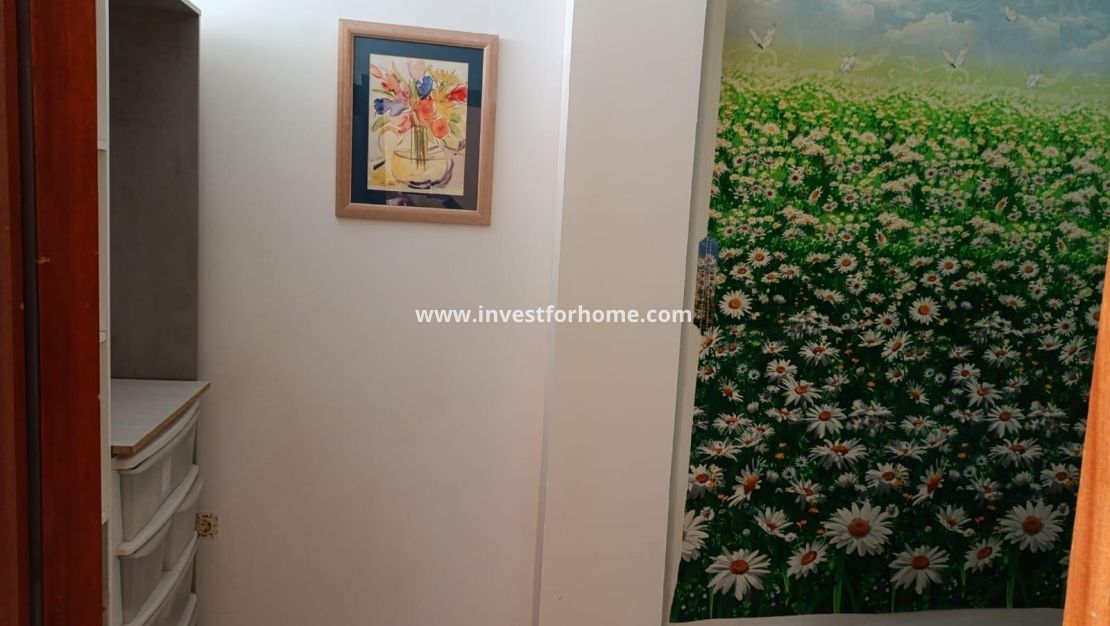 Sale - Apartment - Torrevieja - Centro