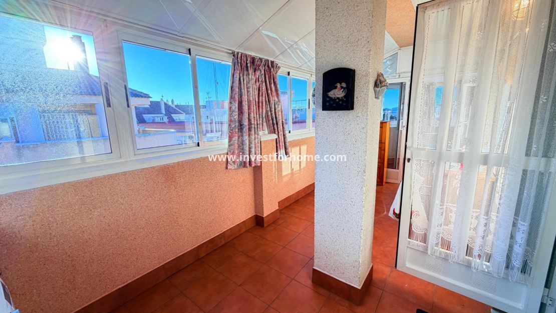 Sale - Apartment - Torrevieja - Centro