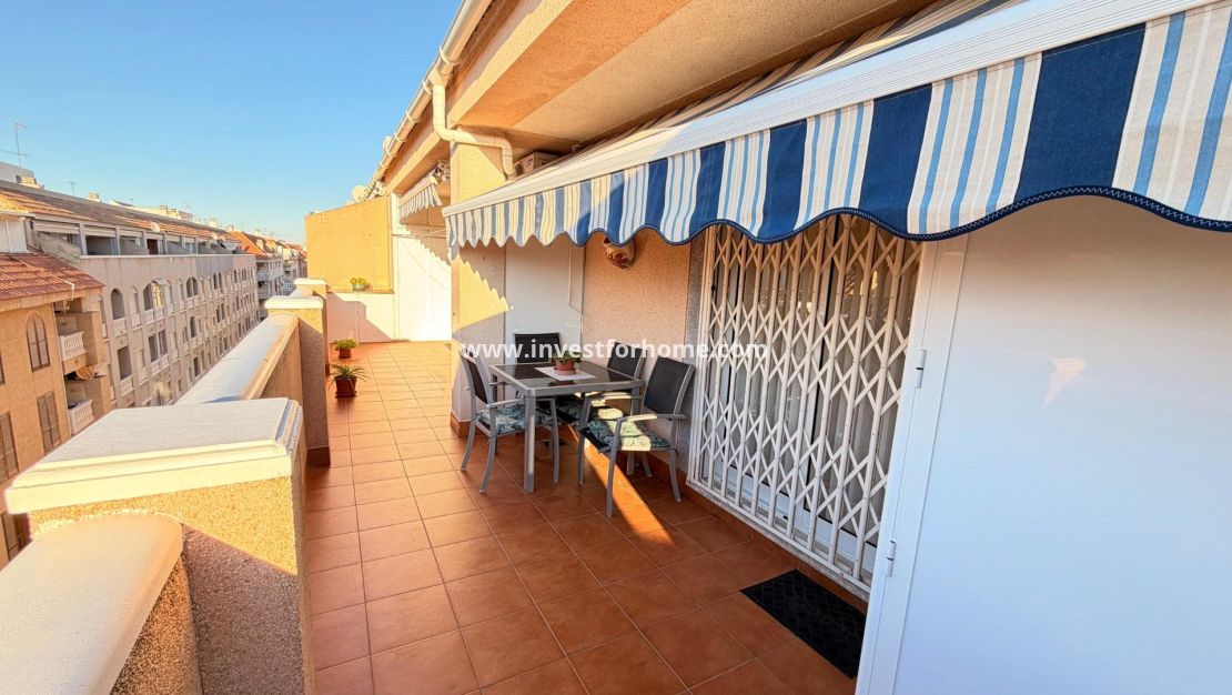 Sale - Apartment - Torrevieja - Centro