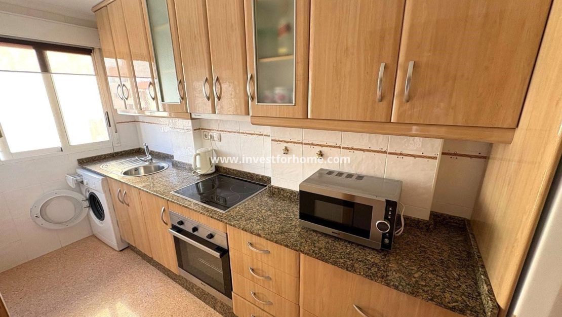 Sale - Apartment - Torrevieja - Centro