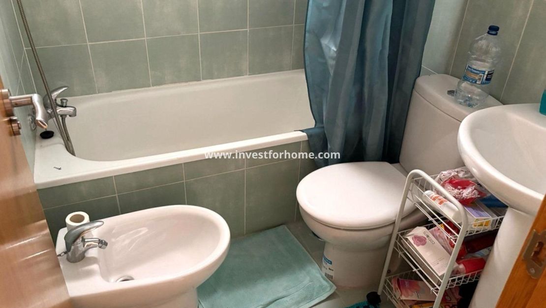 Sale - Apartment - Torrevieja - Centro