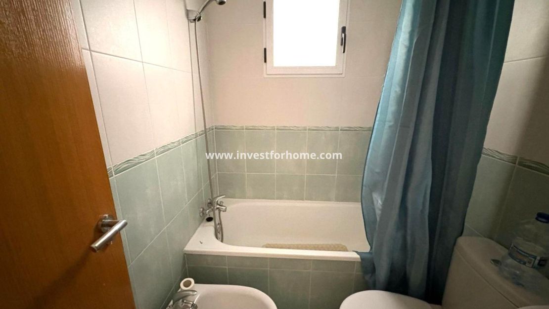 Sale - Apartment - Torrevieja - Centro