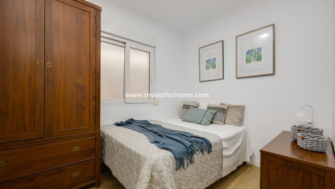 Sale - Apartment - Torrevieja - Centro