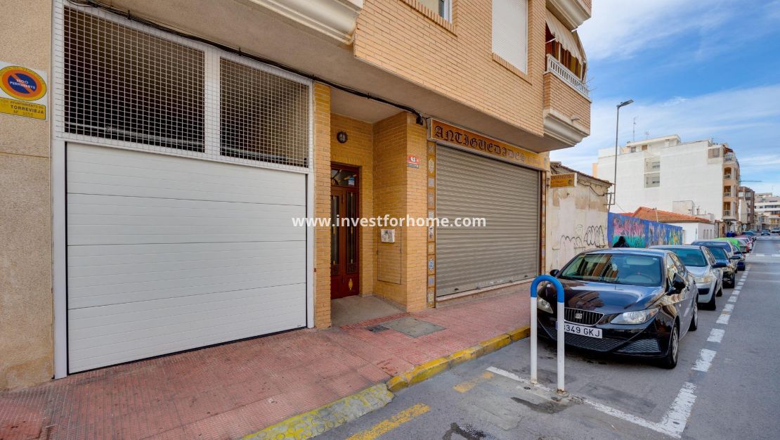Sale - Apartment - Torrevieja - Centro