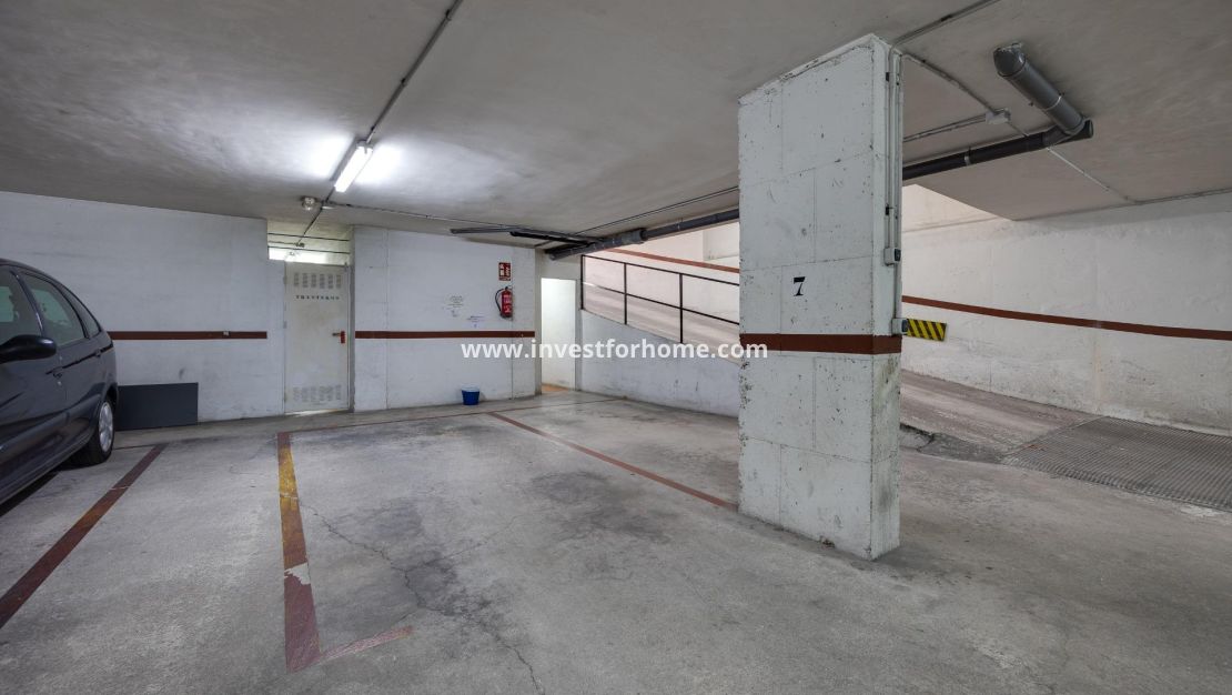 Sale - Apartment - Torrevieja - Centro