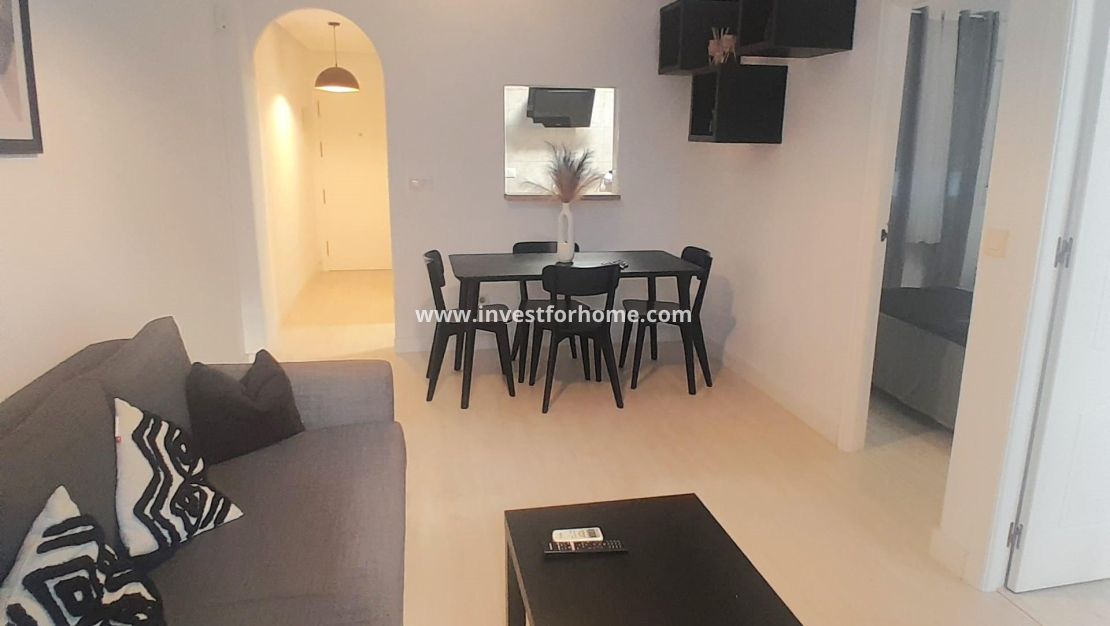 Sale - Apartment - Torrevieja - Centro