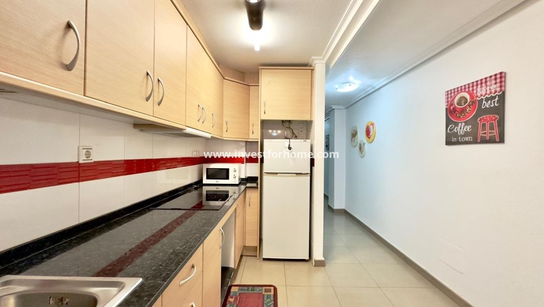 Sale - Apartment - Torrevieja - Centro