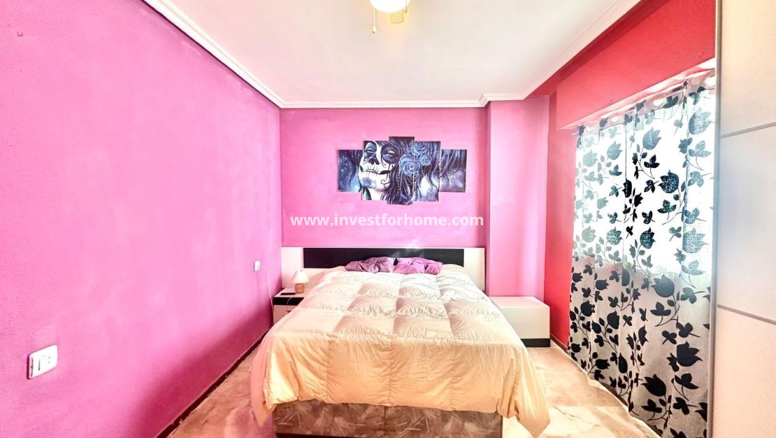 Sale - Apartment - Torrevieja - Centro