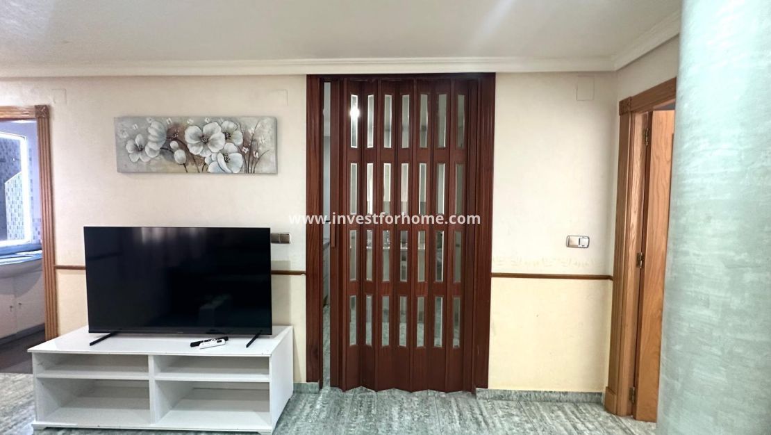 Sale - Apartment - Torrevieja - Centro