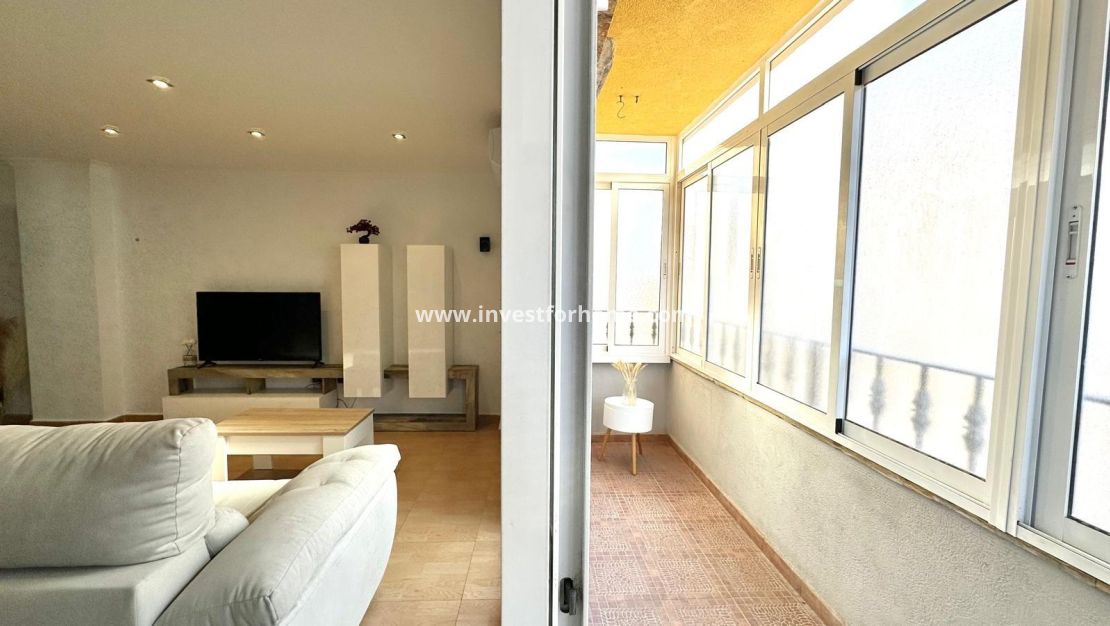 Sale - Apartment - Torrevieja - Centro