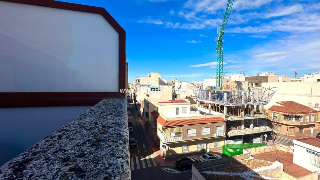 Sale - Apartment - Torrevieja - Centro