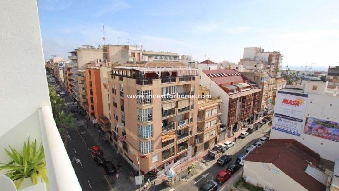 Sale - Apartment - Torrevieja - Centro