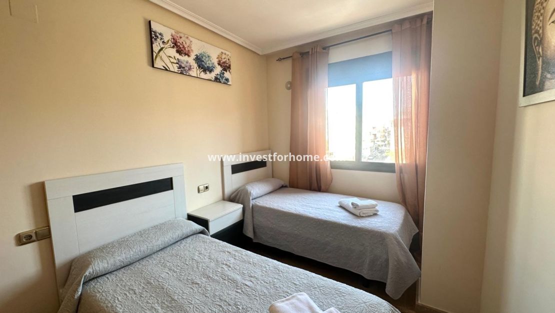 Sale - Apartment - Torrevieja - Centro