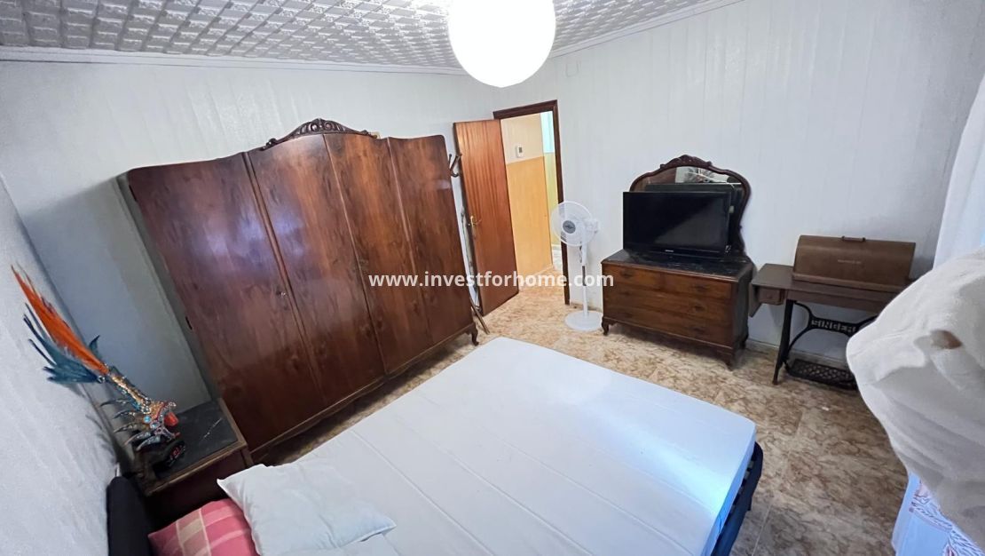 Sale - Apartment - Torrevieja - Centro