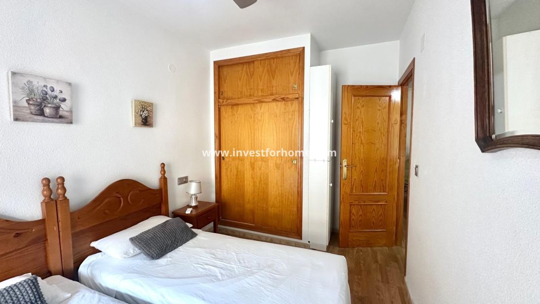 Sale - Apartment - Torrevieja - Centro