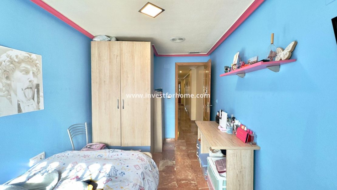 Sale - Apartment - Torrevieja - Centro