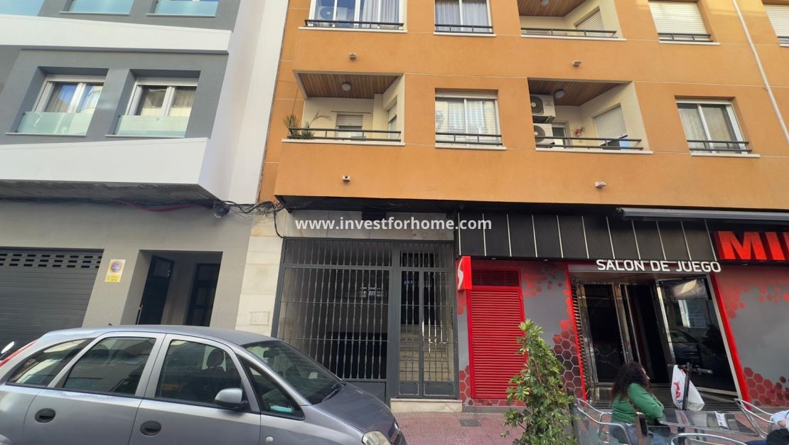 Sale - Apartment - Torrevieja - Centro