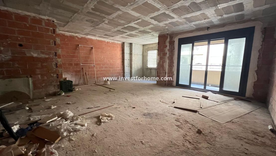 Sale - Apartment - Torrevieja - Centro