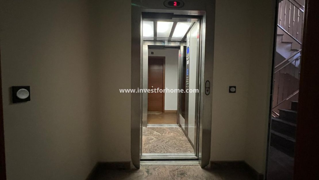 Sale - Apartment - Torrevieja - Centro