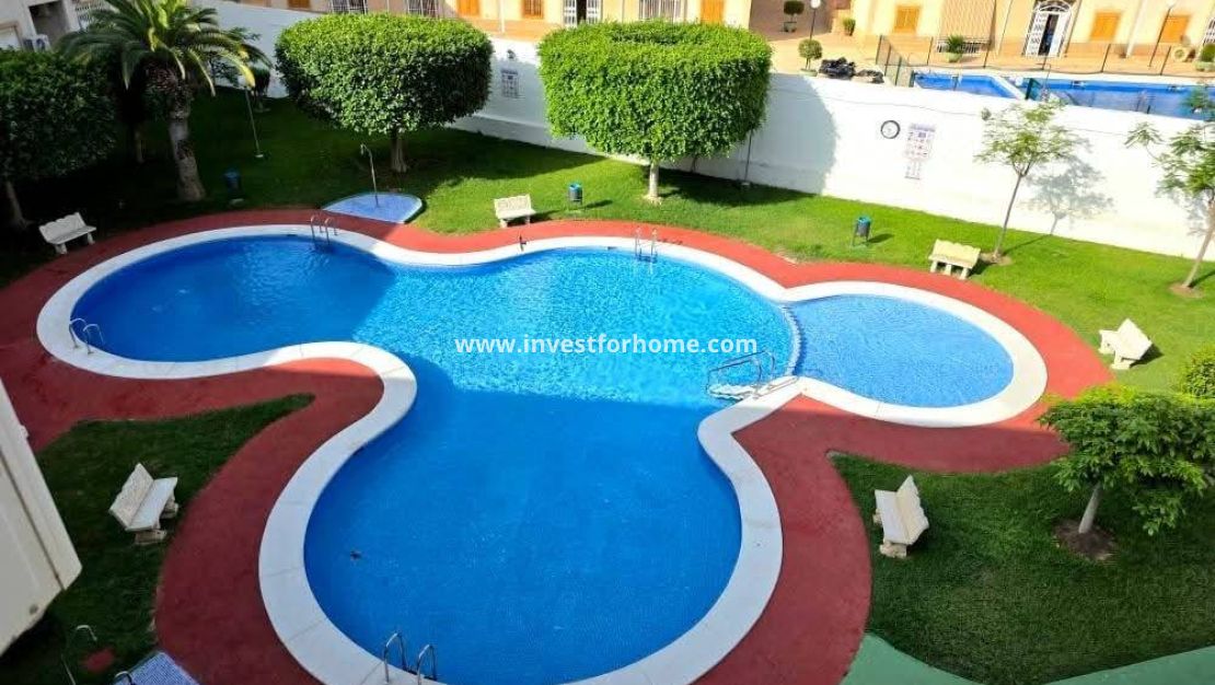 Sale - Apartment - Torrevieja - Centro