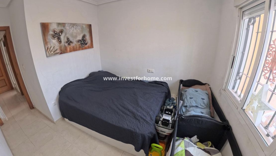 Sale - Apartment - Torrevieja - Centro