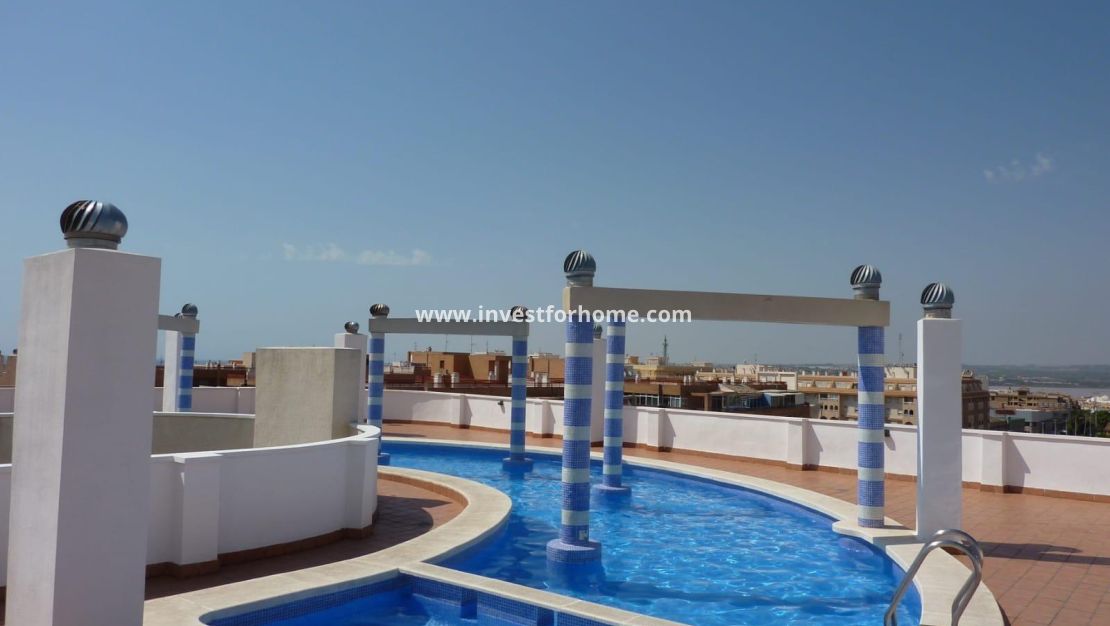Sale - Apartment - Torrevieja - Centro