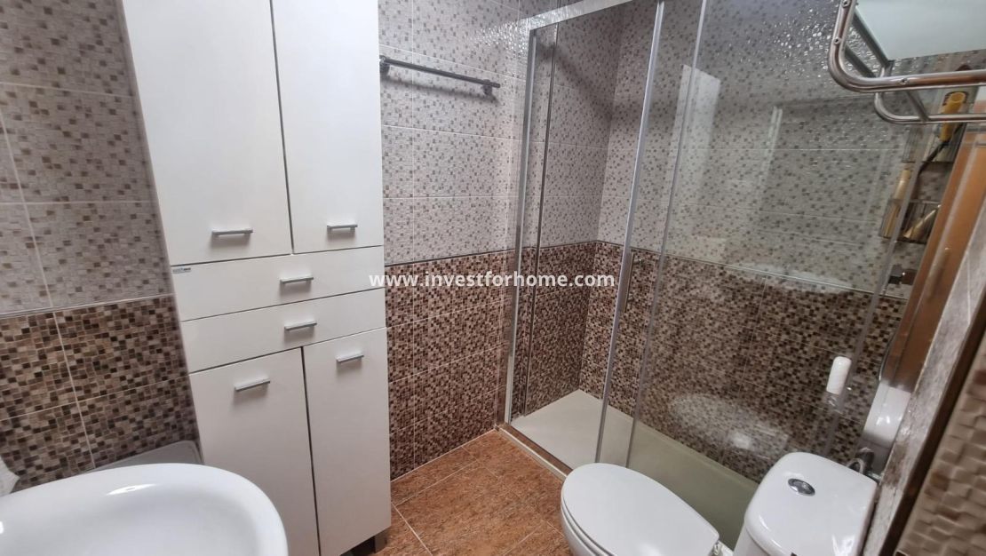 Sale - Apartment - Torrevieja - Centro