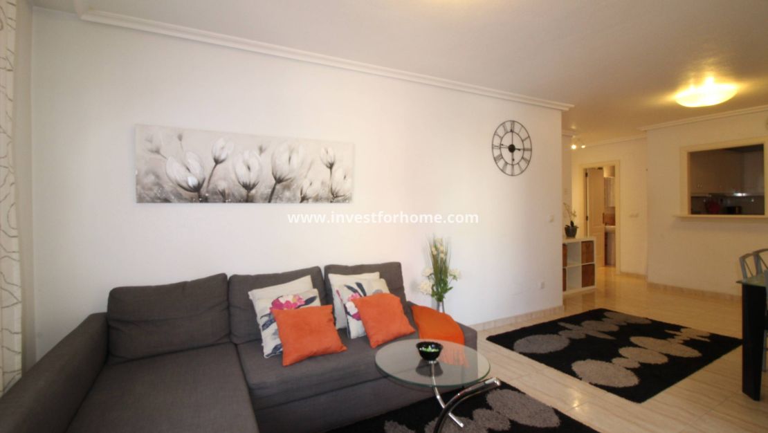 Sale - Apartment - Torrevieja - Centro