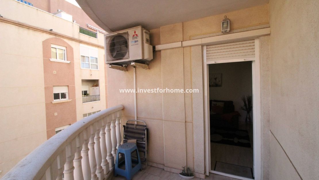 Sale - Apartment - Torrevieja - Centro
