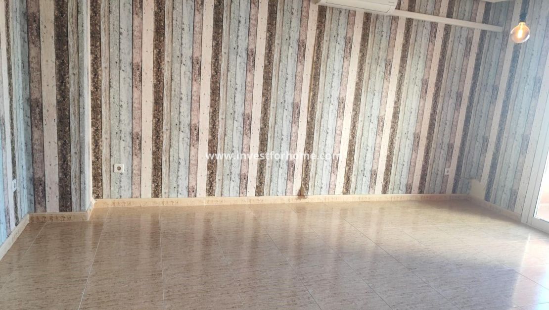 Sale - Apartment - Torrevieja - Centro