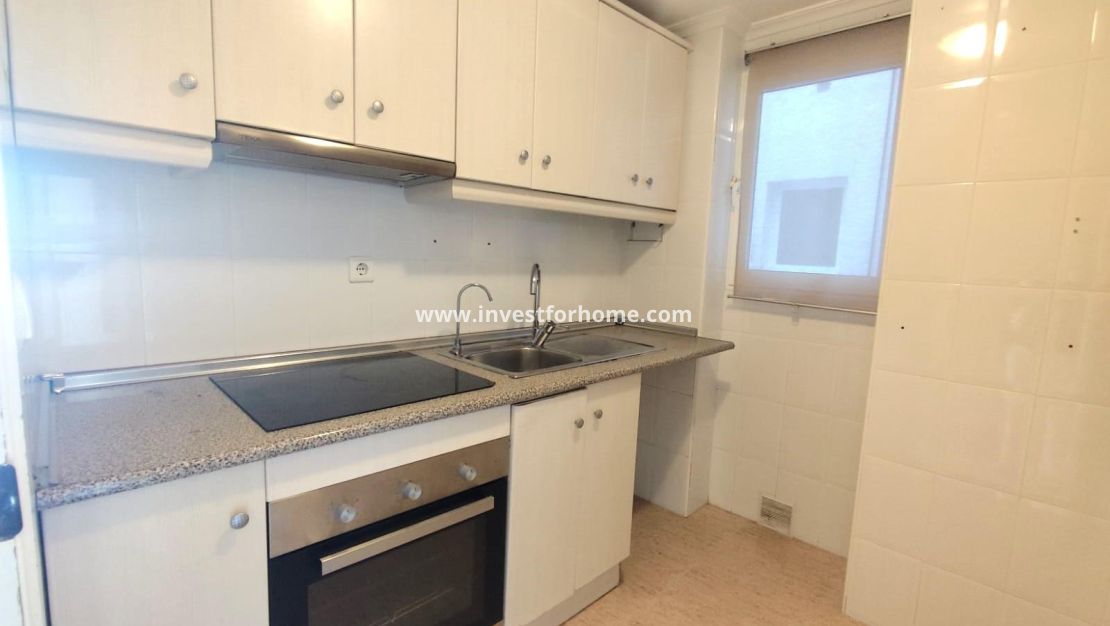 Sale - Apartment - Torrevieja - Centro