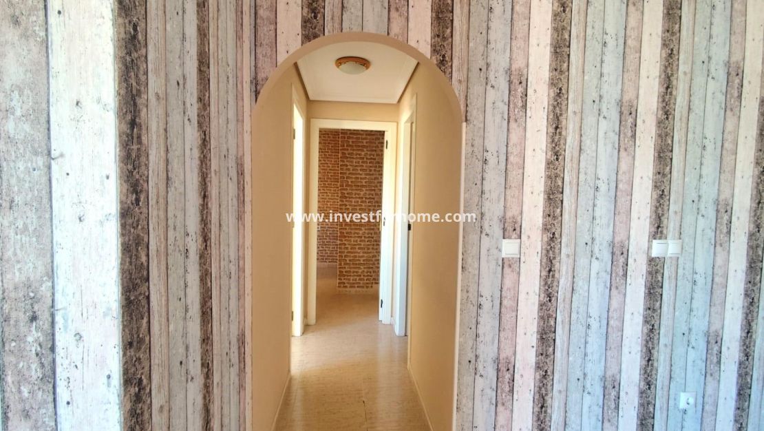 Sale - Apartment - Torrevieja - Centro