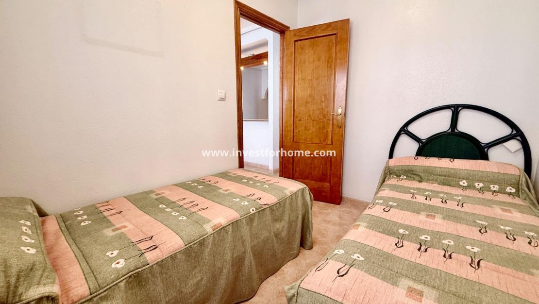 Sale - Apartment - Torrevieja - Centro