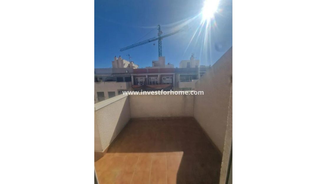 Sale - Apartment - Torrevieja - Centro