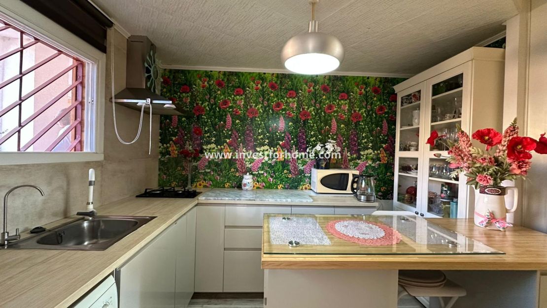 Sale - Apartment - Torrevieja - Centro