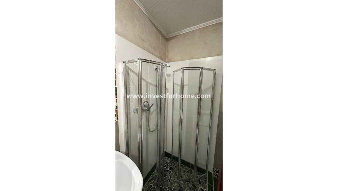 Sale - Apartment - Torrevieja - Centro