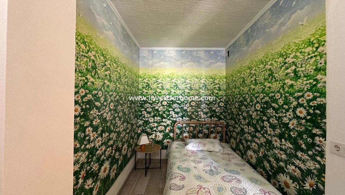 Sale - Apartment - Torrevieja - Centro