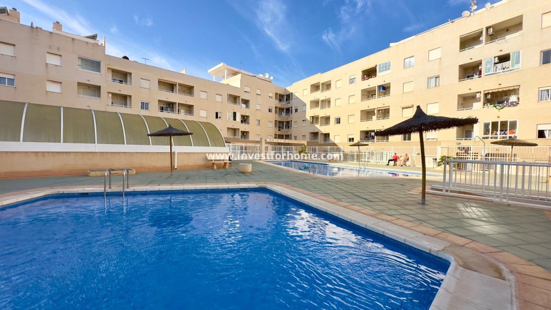 Sale - Apartment - Torrevieja - Centro