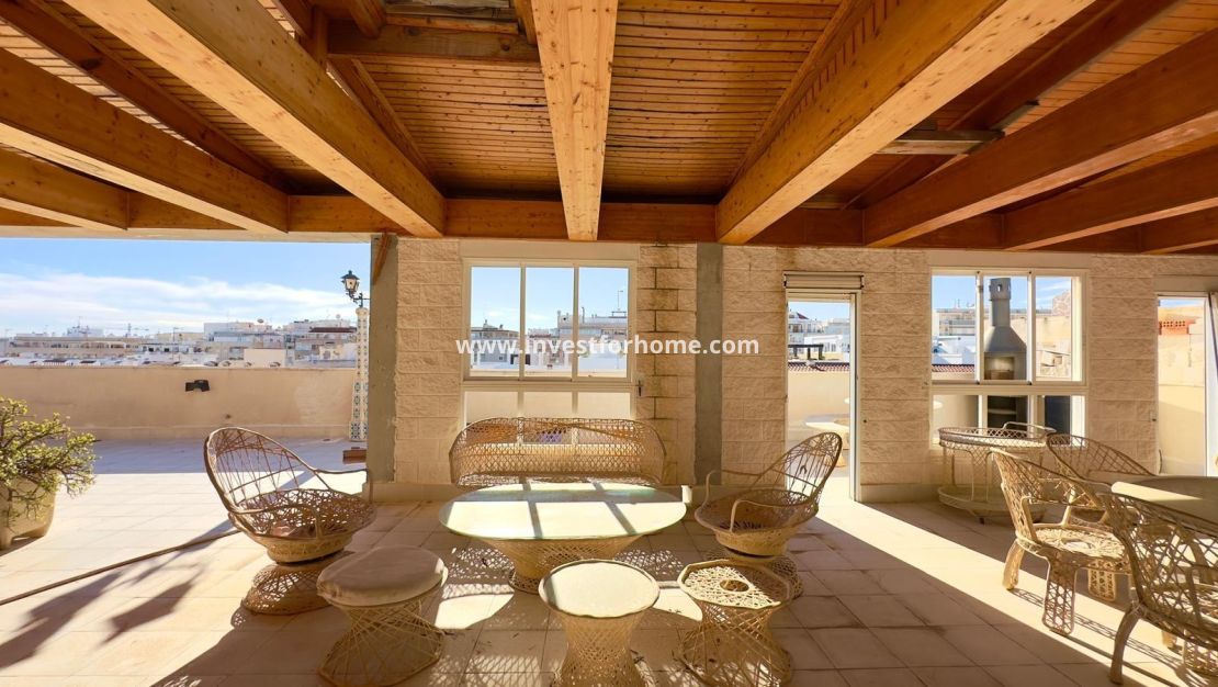 Sale - Apartment - Torrevieja - Centro