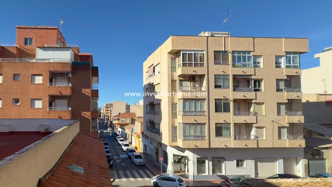 Sale - Apartment - Torrevieja - Centro