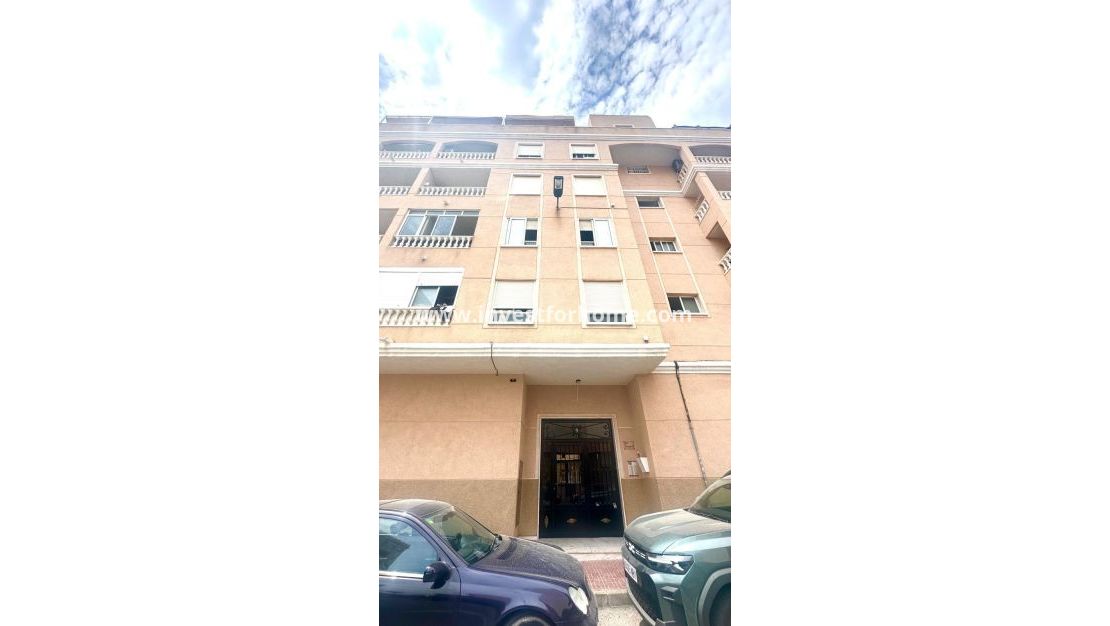 Sale - Apartment - Torrevieja - Centro