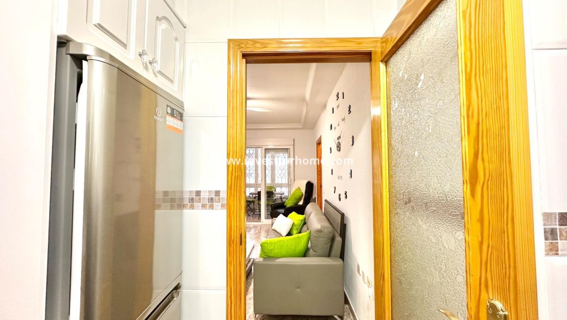 Sale - Apartment - Torrevieja - Centro