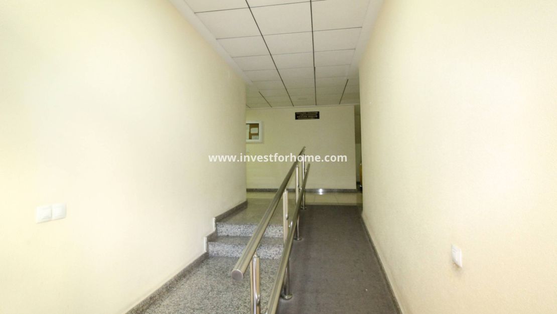 Sale - Apartment - Torrevieja - Centro