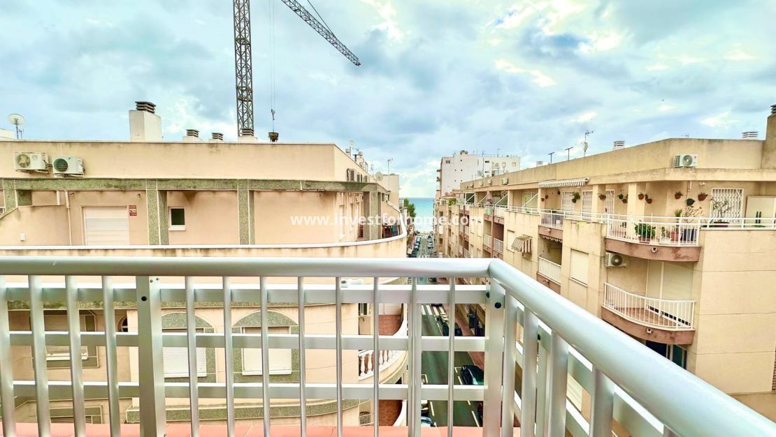 Sale - Apartment - Torrevieja - Centro