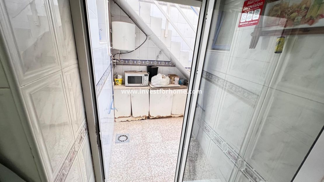 Sale - Apartment - Torrevieja - Centro