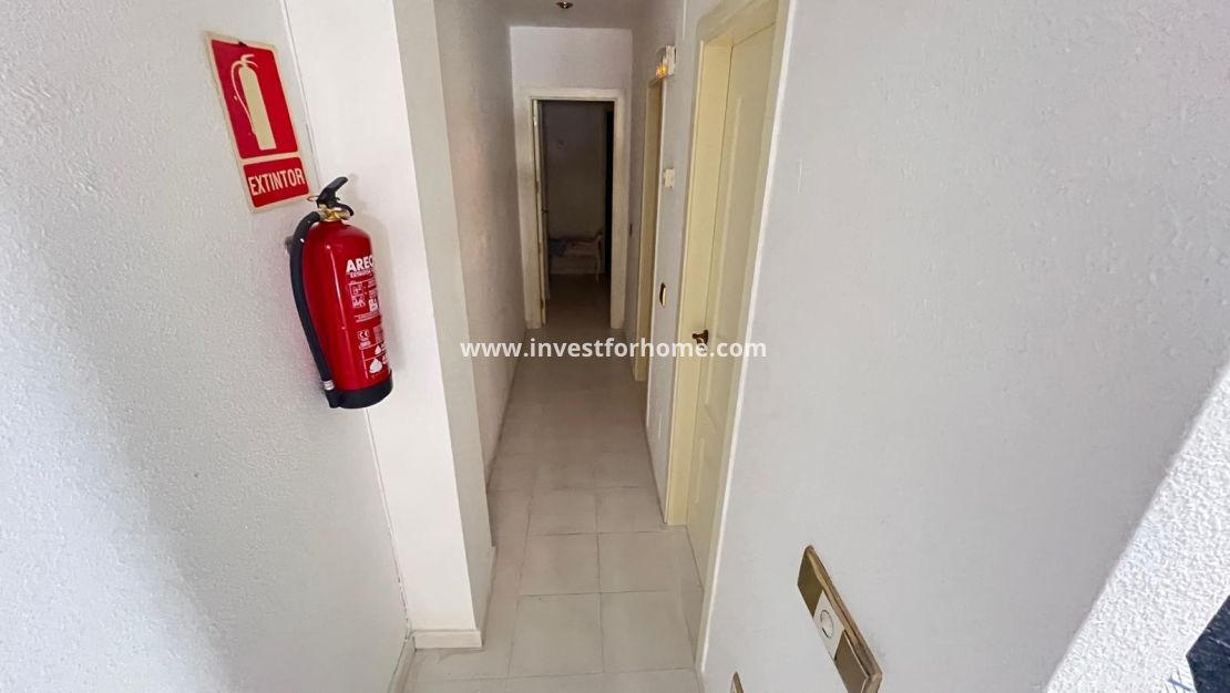 Sale - Apartment - Torrevieja - Centro