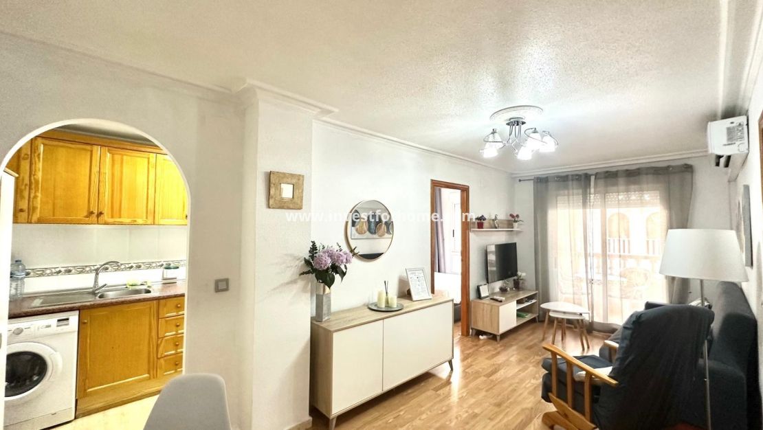 Sale - Apartment - Torrevieja - Centro