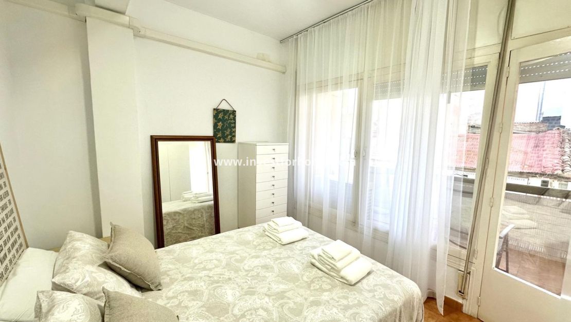 Sale - Apartment - Torrevieja - Centro