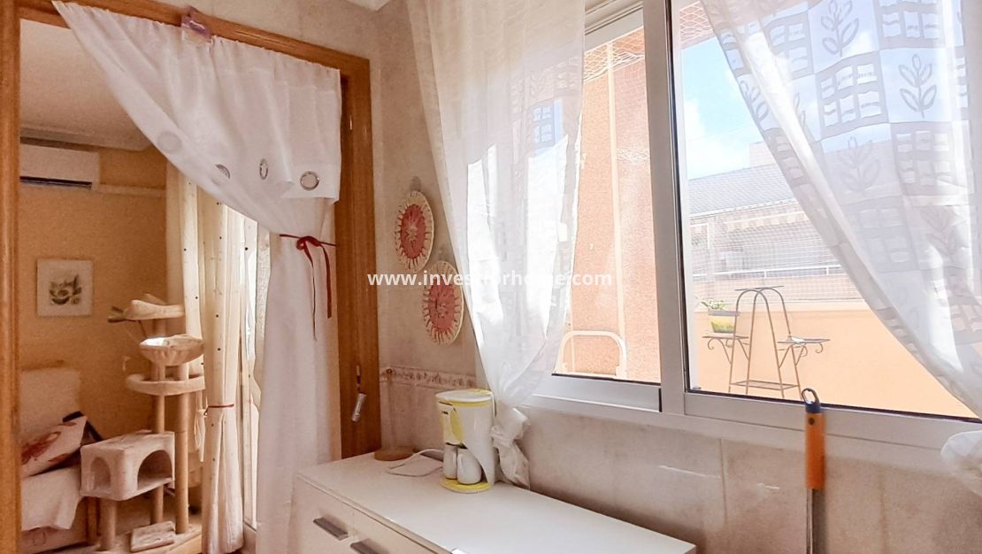 Sale - Apartment - Torrevieja - Centro