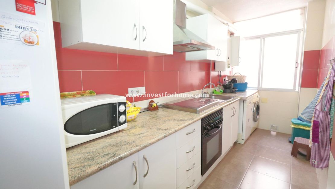 Sale - Apartment - Torrevieja - Centro